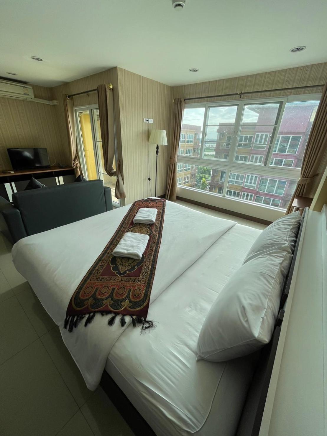 H2Do Hotel Ban Khlong Sanam Phli Ngoại thất bức ảnh